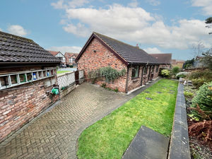 Photo 16- click for photo gallery